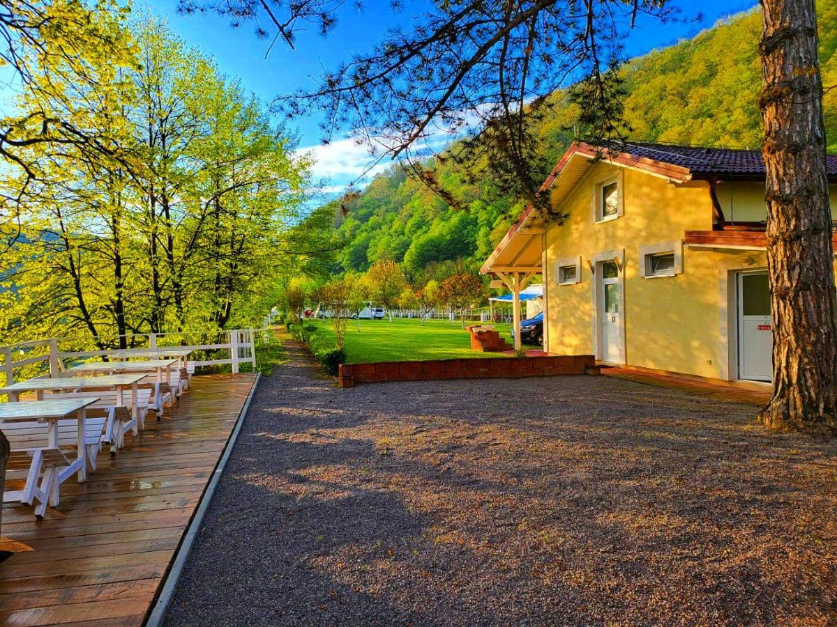 Una Kamp Otel Bosanska Krupa Dış mekan fotoğraf