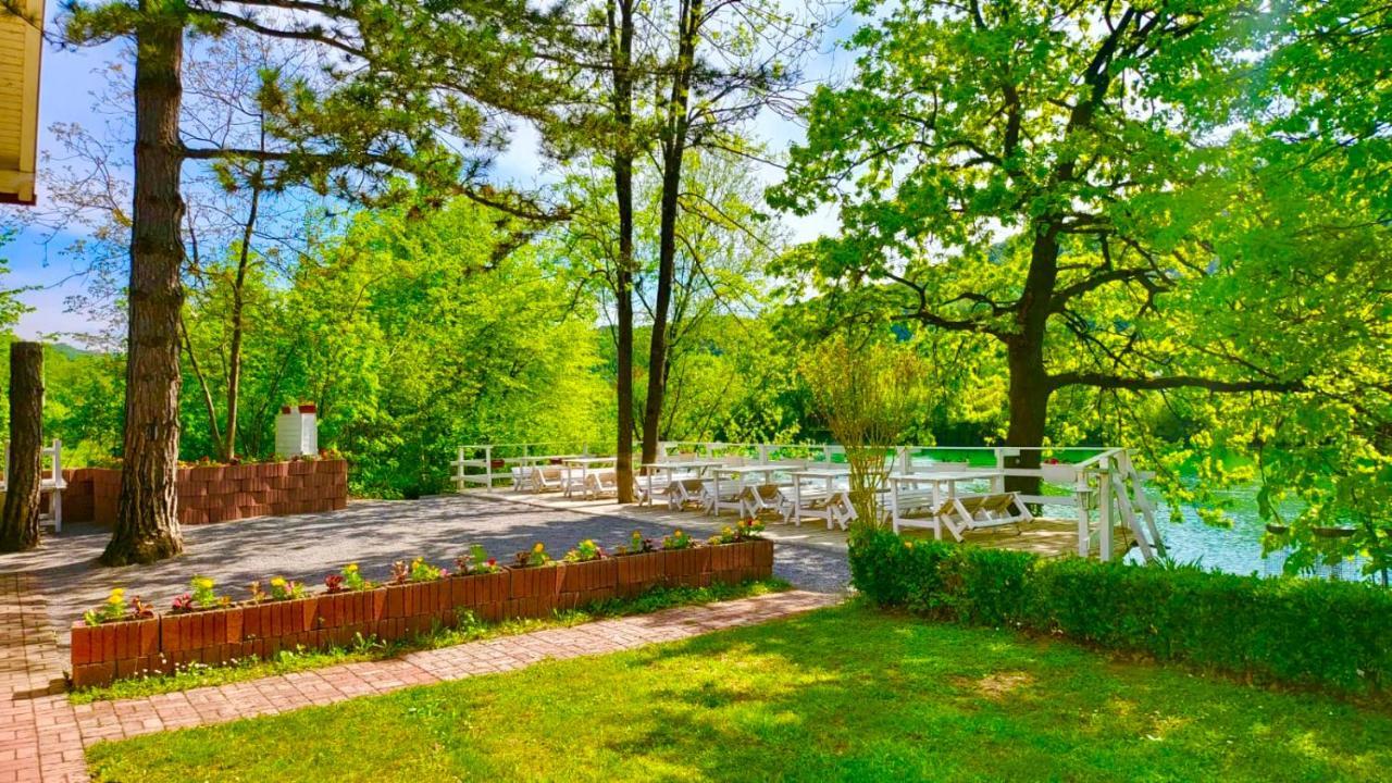 Una Kamp Otel Bosanska Krupa Dış mekan fotoğraf