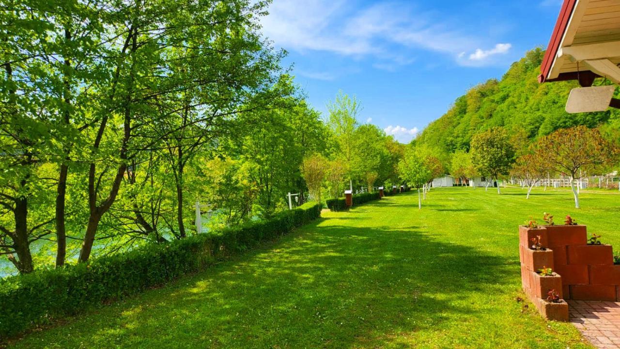 Una Kamp Otel Bosanska Krupa Dış mekan fotoğraf