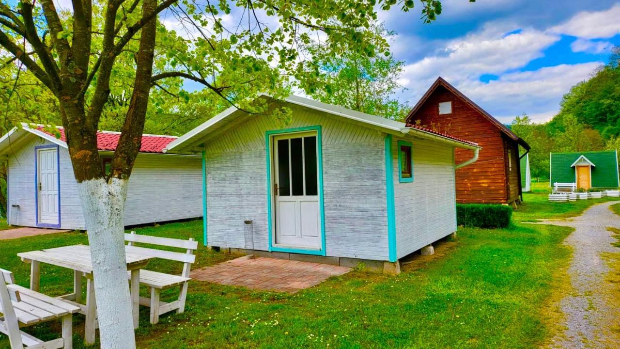Una Kamp Otel Bosanska Krupa Dış mekan fotoğraf